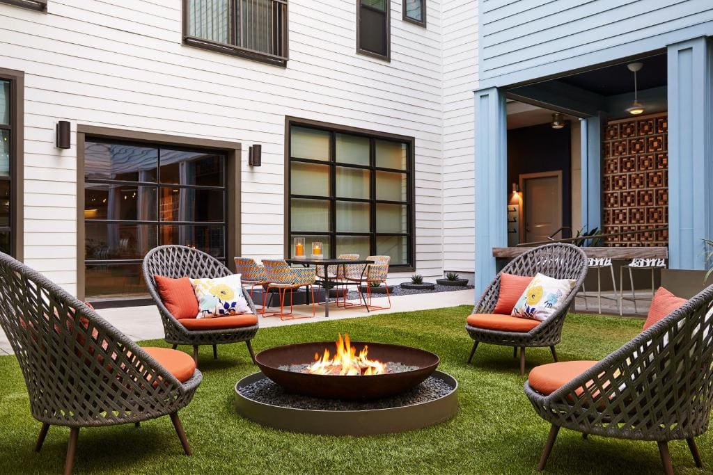 Sentral East Austin at 1630 E Sixth - View 6