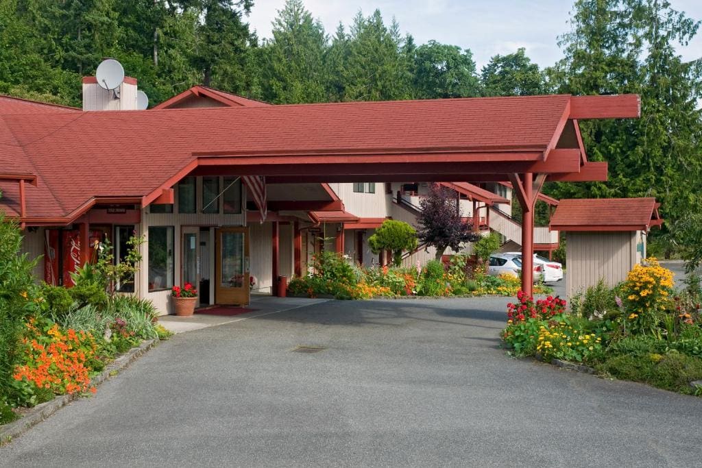 Sequim Bay Lodge - Main view