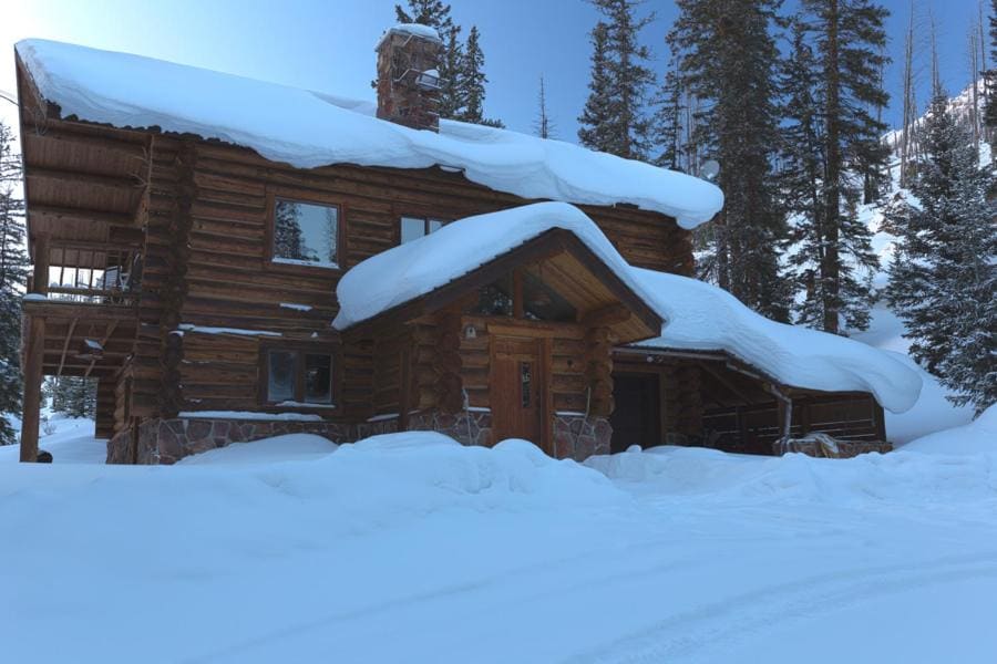 Silver Gate Lodging - View 2