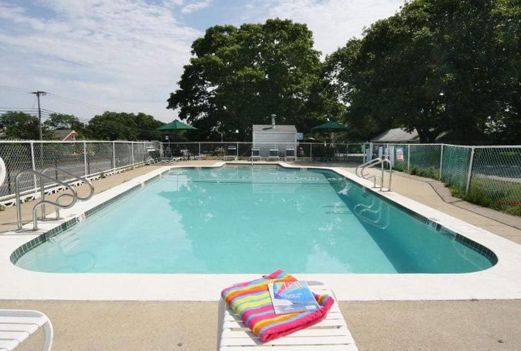 Skaket Beach Motel - View 7