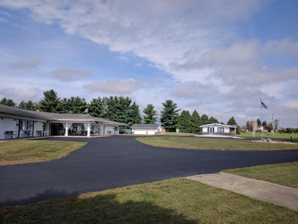 Skyview Motel - Prairie du Sac - Main view