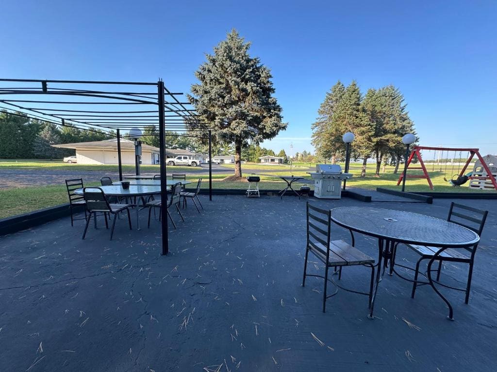 Skyview Motel - Prairie du Sac - View 4