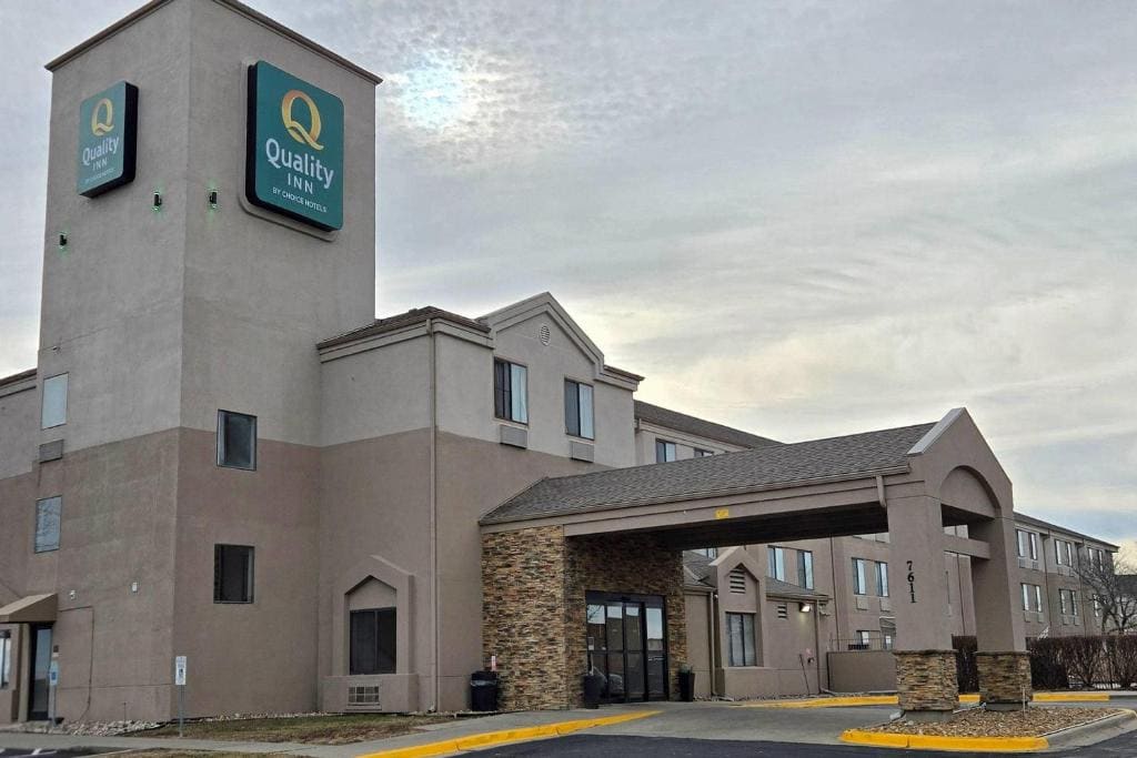 Quality Inn Kansas City International Airport - Main view