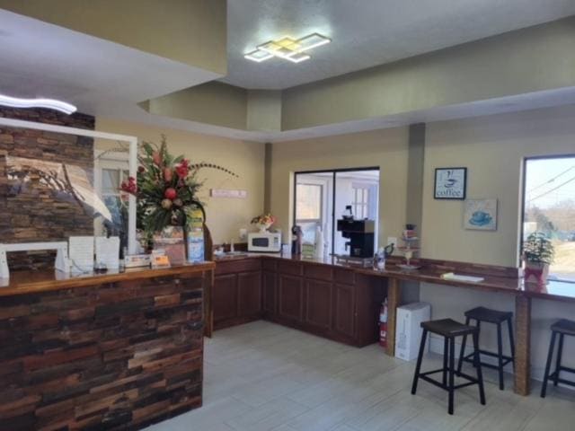Smokies Inn New Linens & Ultrafast WIFI - View 5
