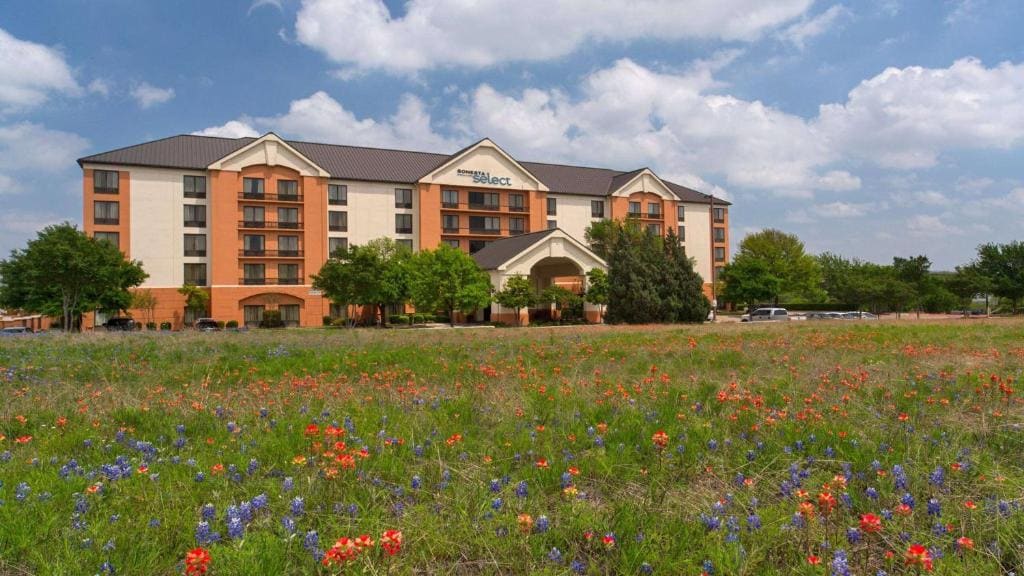 Sonesta Select Austin North Central - Main view