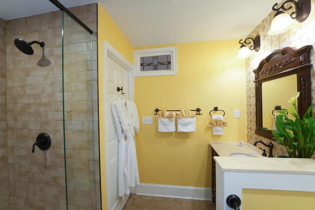 Casa De Solana Bed and Breakfast - View 4