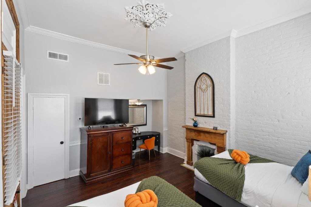 Hotel St. Pierre French Quarter - View 2