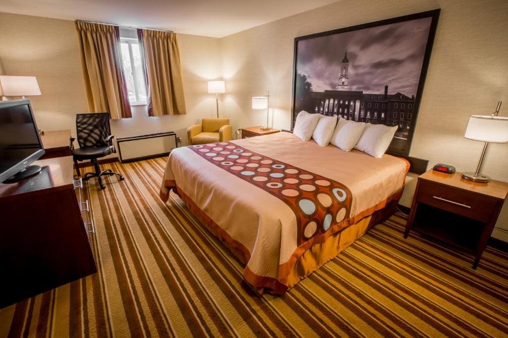 Super 8 by Wyndham State College - Main view