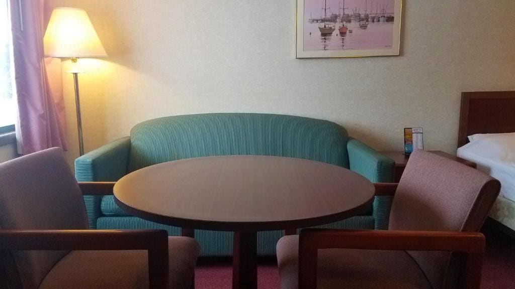 Stay Inn - Main view