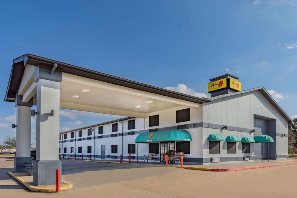 Super 8 by Wyndham La Marque TX/Texas City Area - Main view