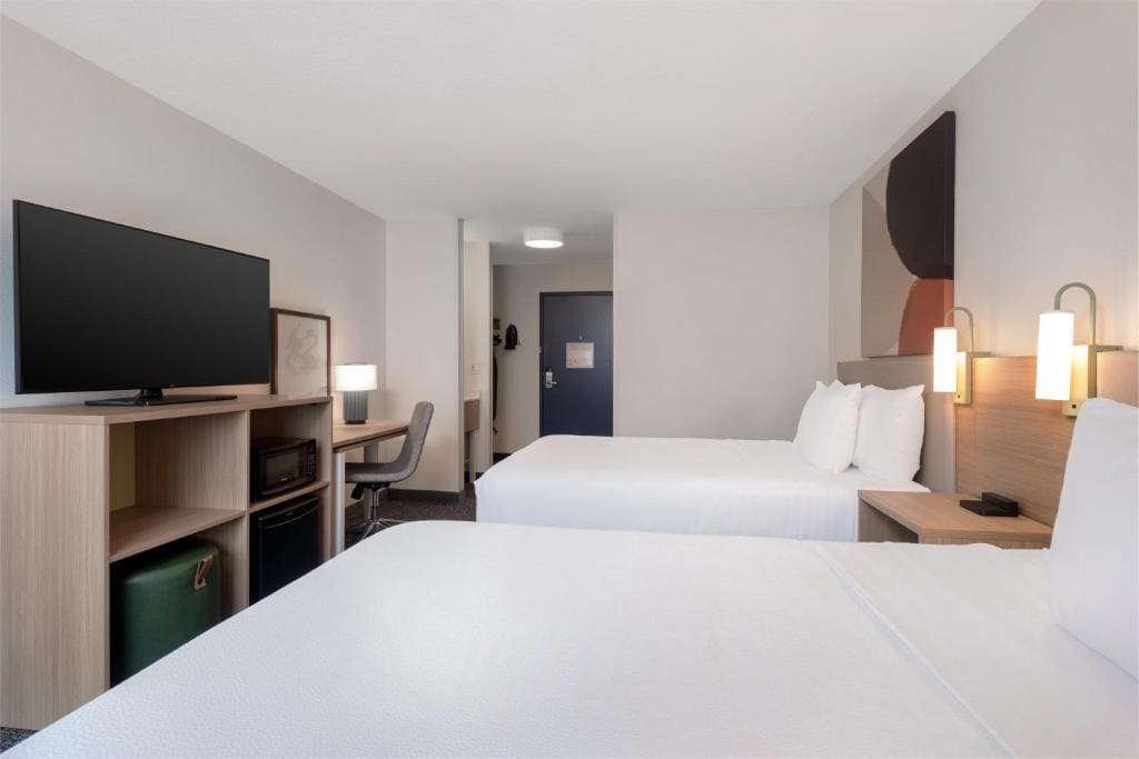 Spark by Hilton Springfield Eugene - View 2