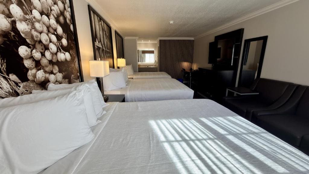 The Orchard Hotel Ukiah Wine Country Free Breakfast Pool Hot - View 2