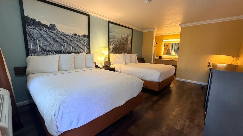 The Orchard Hotel Ukiah Wine Country Free Breakfast Pool Hot - View 3