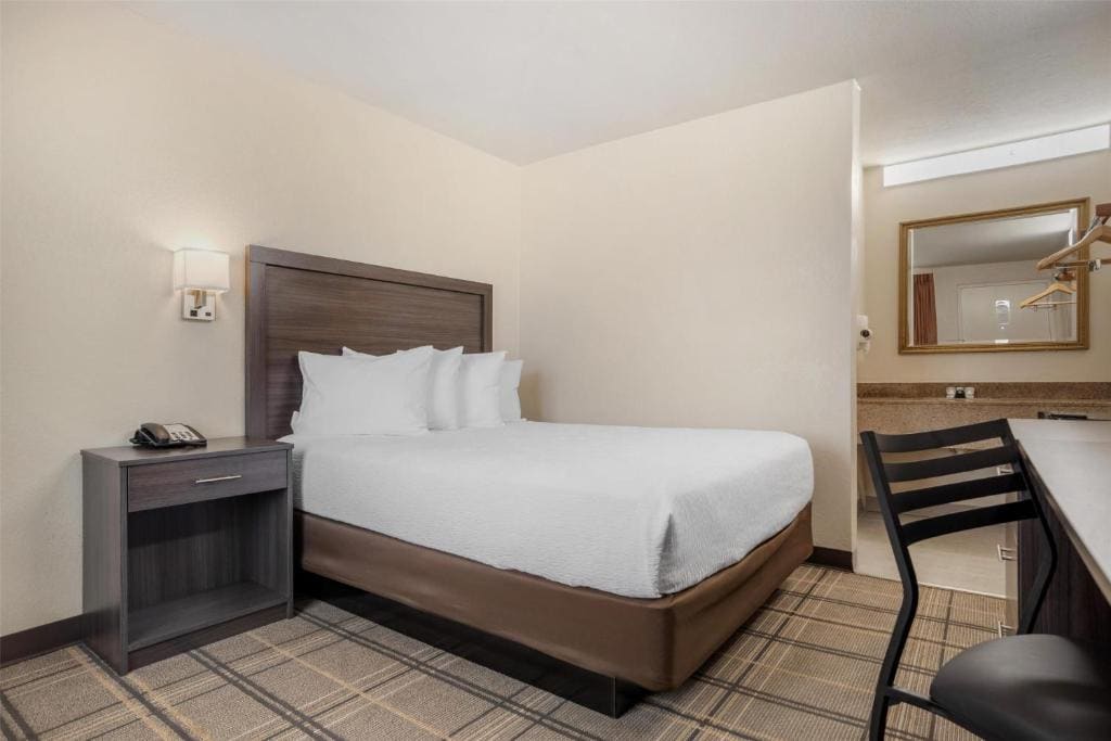 SureStay by Best Western Gonzales - View 3