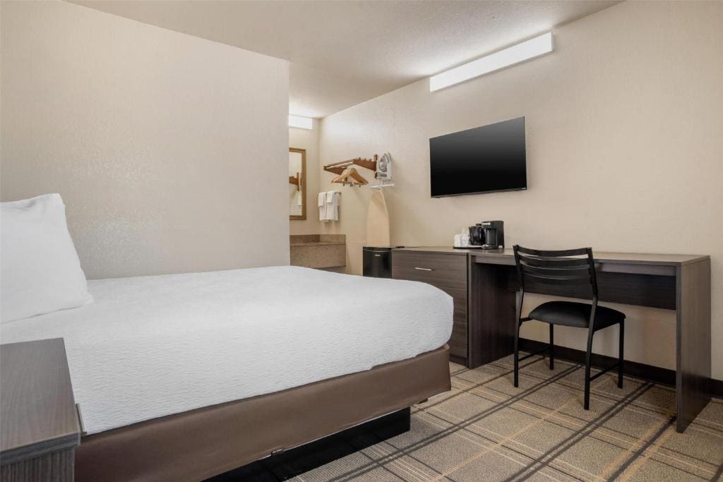 SureStay by Best Western Gonzales - View 4