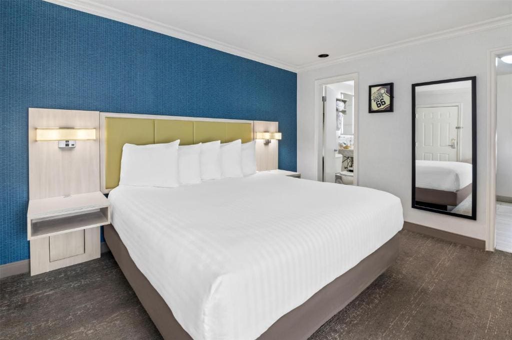 SureStay Hotel by Best Western Santa Monica - View 7