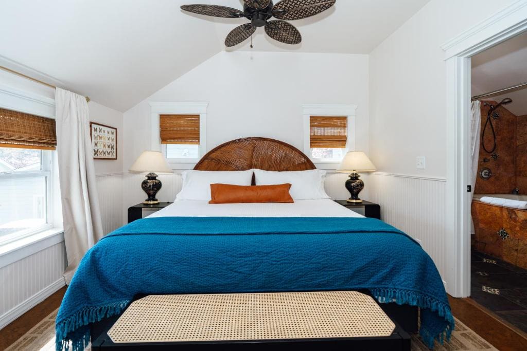 Swank Boutique Suites - View 5