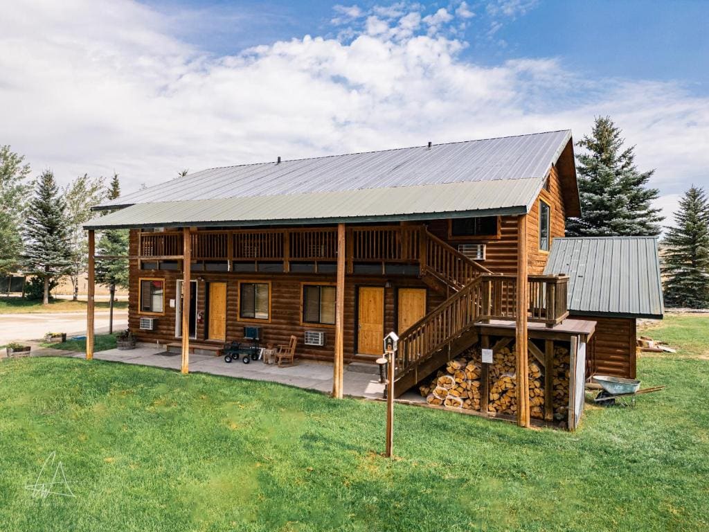 Teton Peaks Resort - Main view