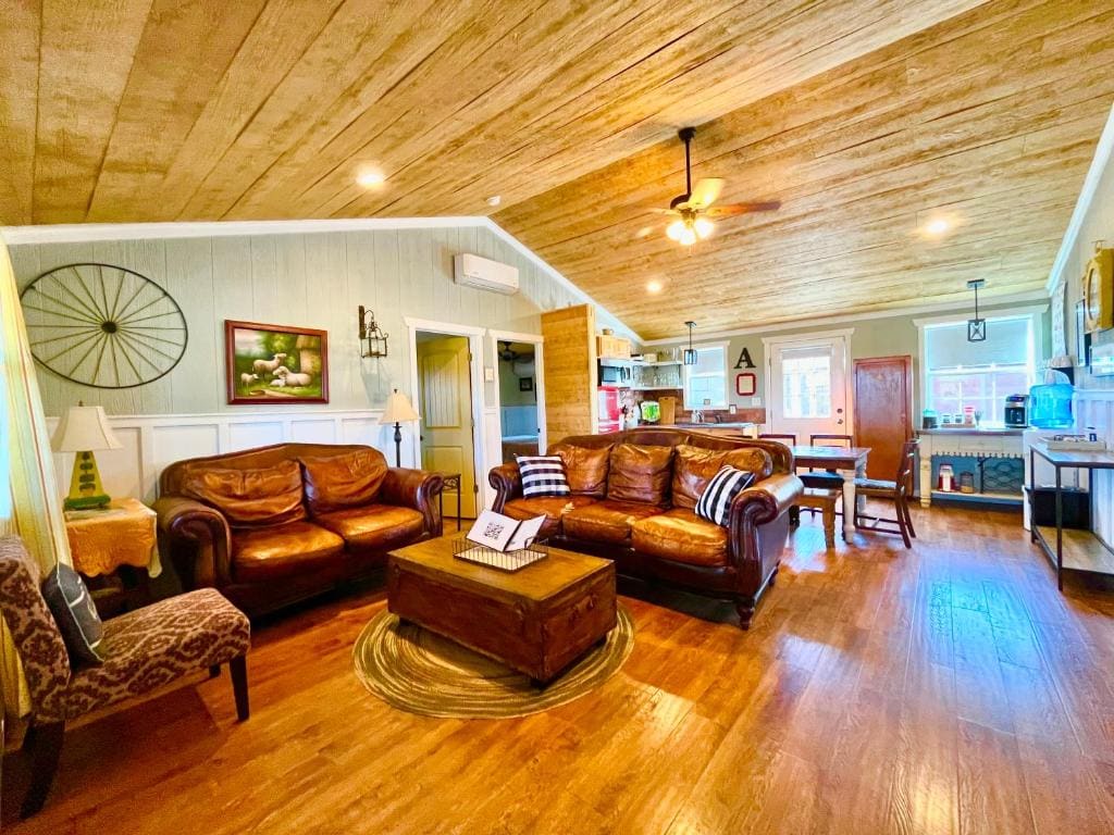 The Alexander at Creek Road - View 5