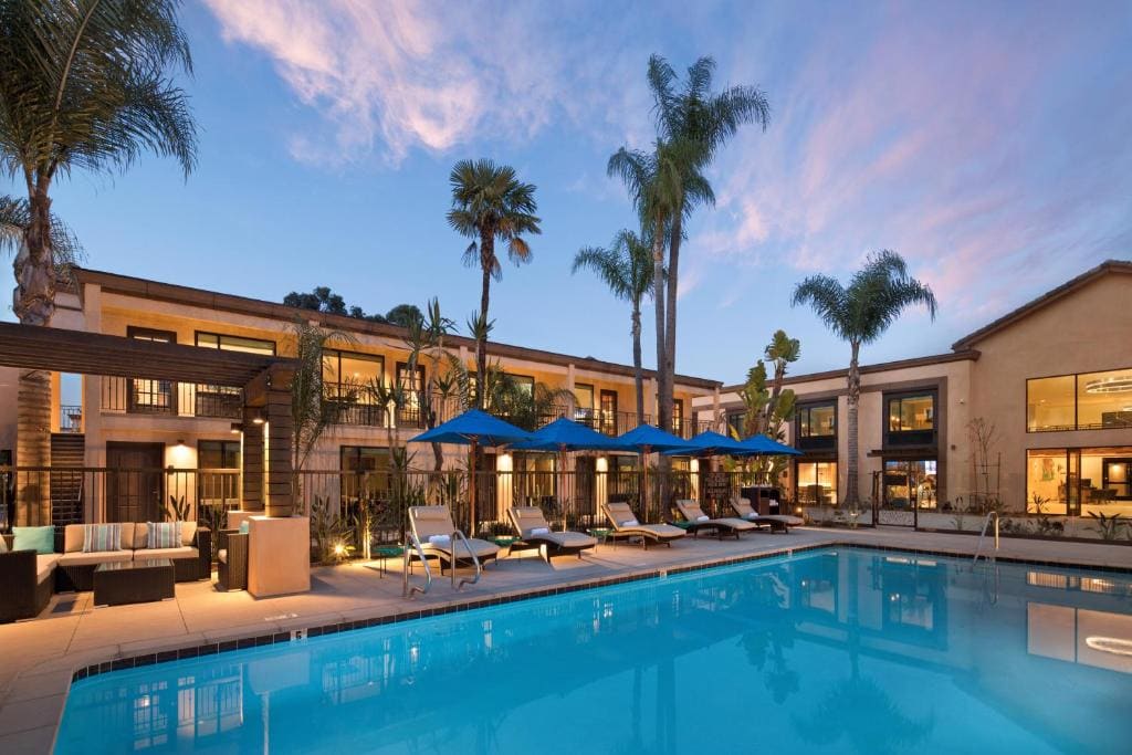 The Cove Hotel - View 3