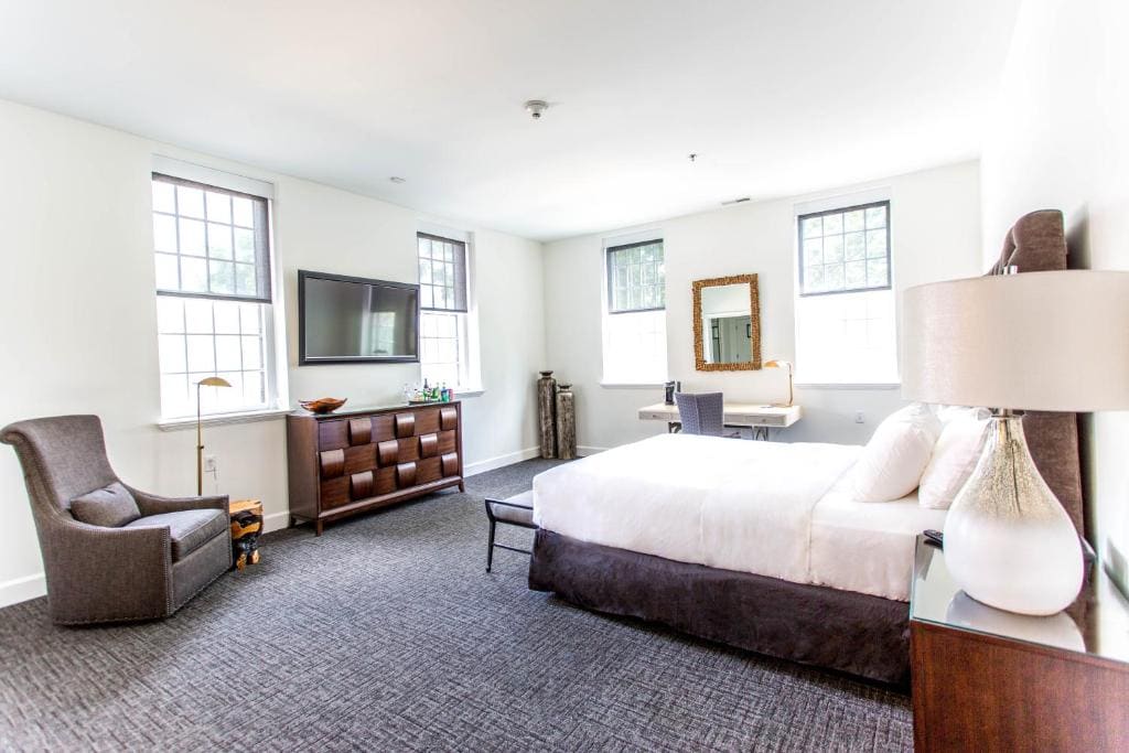 The Delafield Hotel - View 2