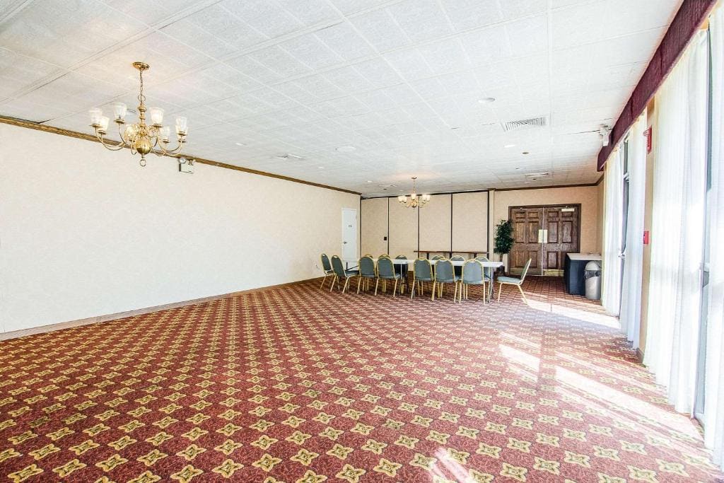 Econo Lodge Inn & Suites Norton - Wise South - View 3
