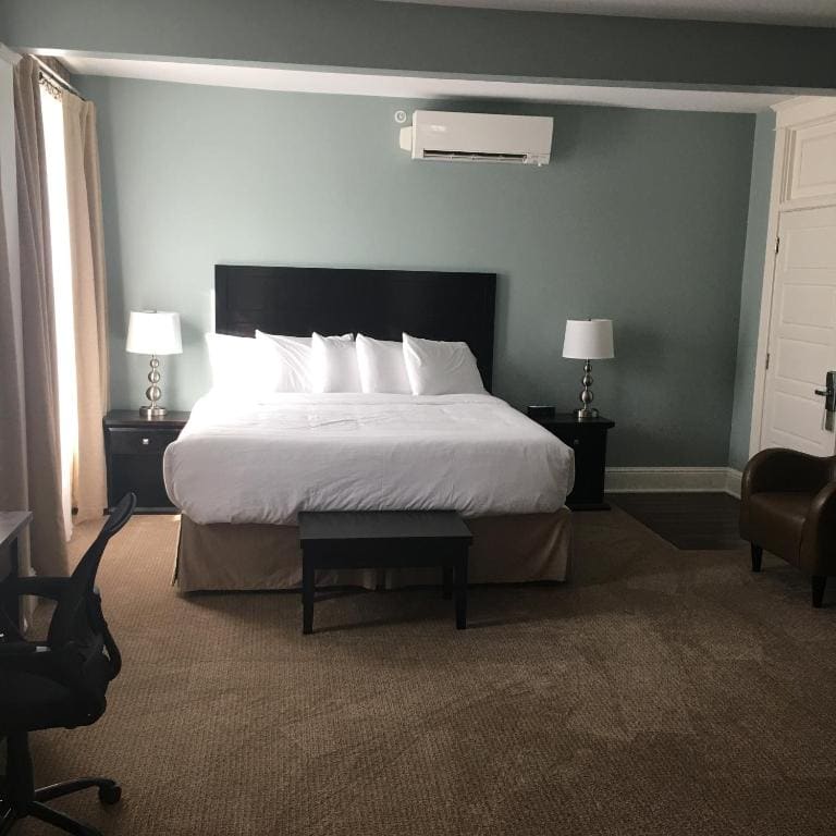 Talbott Tavern and Inn - View 6