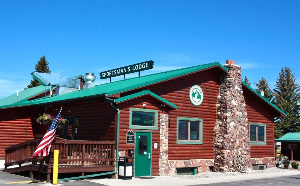 Sportsman's Lodge - Main view