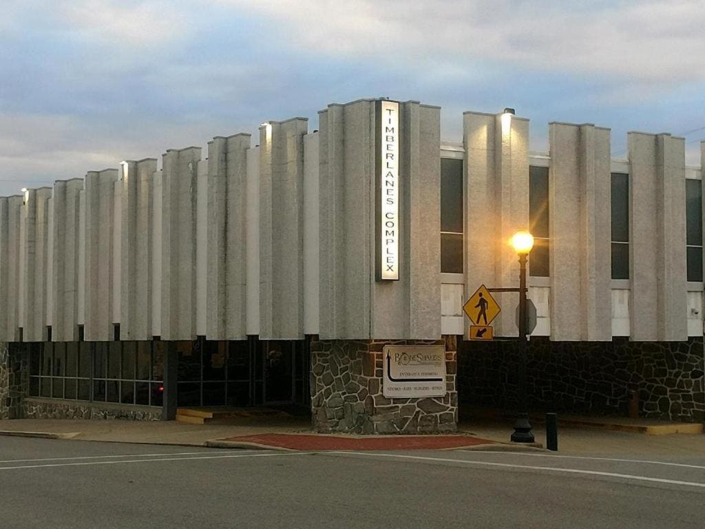 The Stables Inn & Suites - Main view