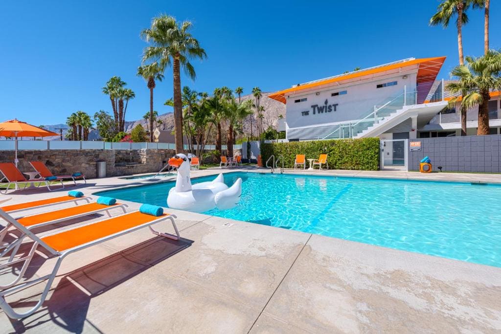 The Twist Palm Springs - Main view