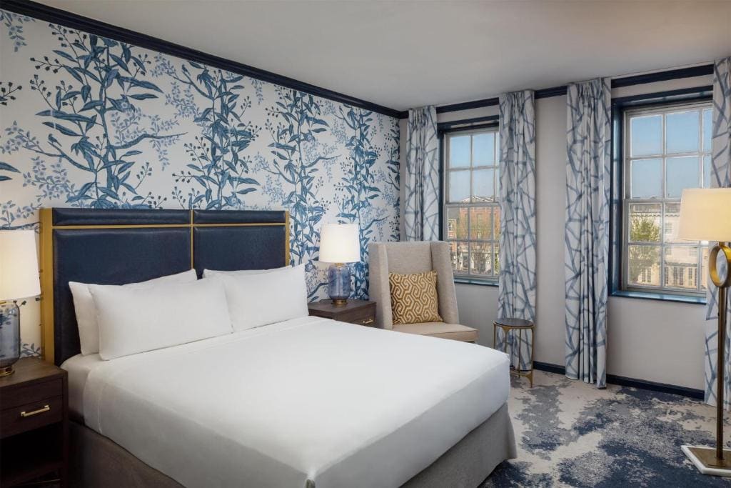 The William Fell Baltimore, Tapestry Collection by Hilton - View 2
