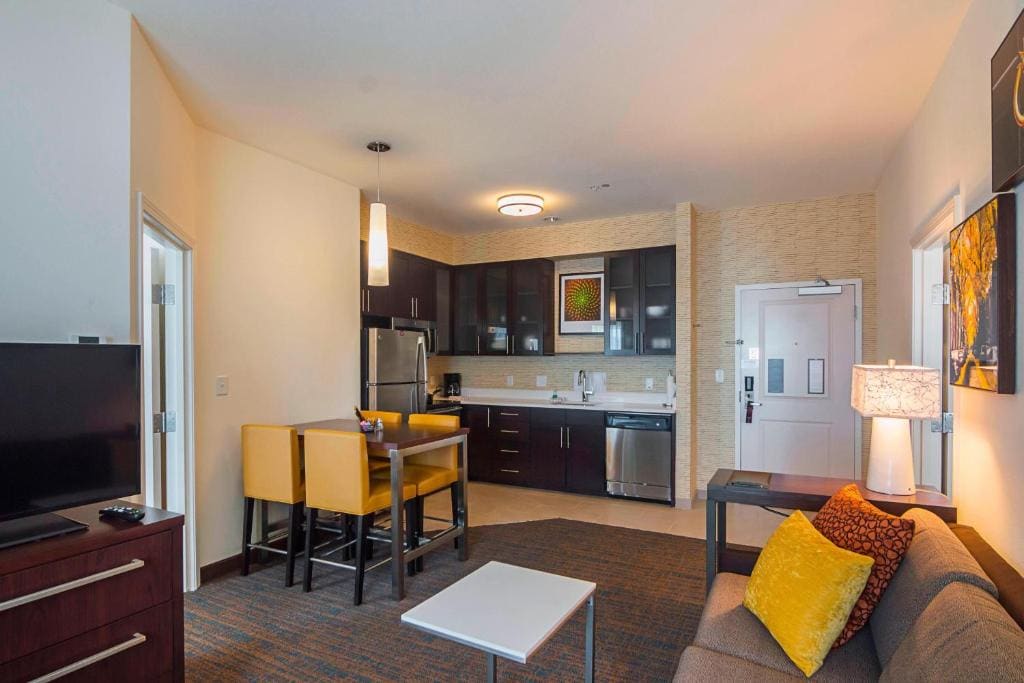 Residence Inn by Marriott Denton - View 7