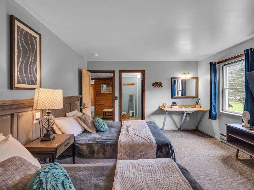 Timberline Lodge, Downtown Ellicottville - Near Ski Resort - View 5