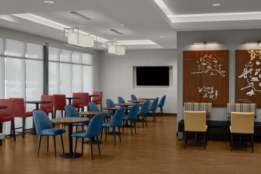 TownePlace Suites by Marriott Carlsbad - View 3