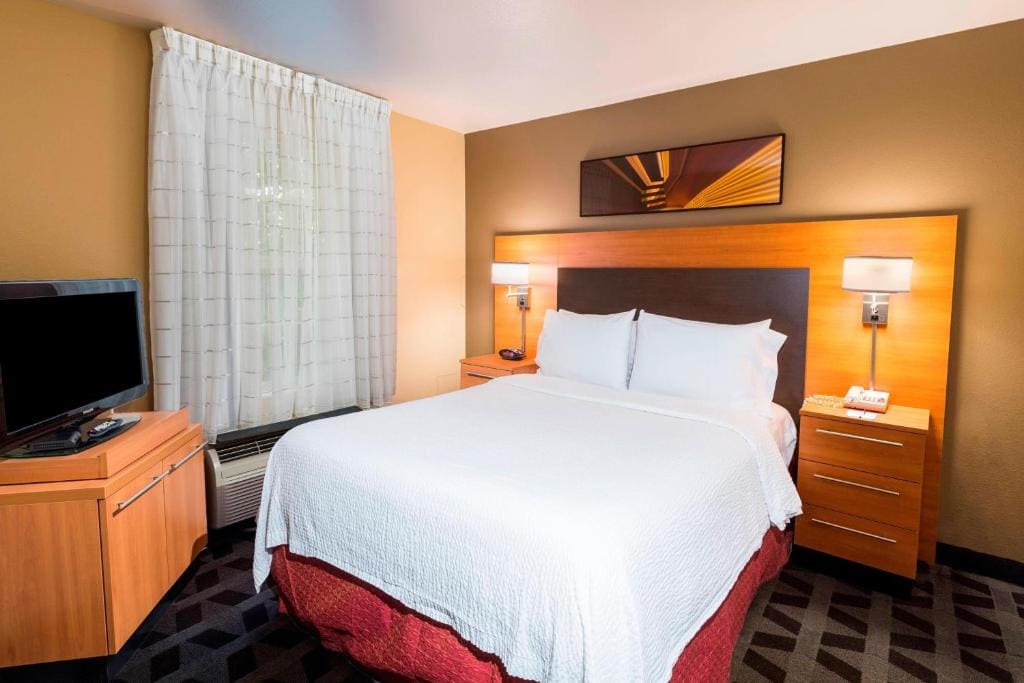TownePlace Suites by Marriott Atlanta Kennesaw - View 2