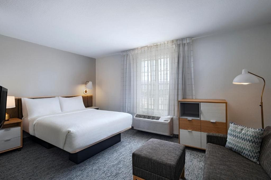 TownePlace Suites by Marriott College Station - View 2