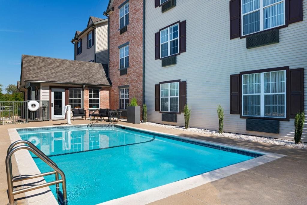 TownePlace Suites by Marriott College Station - View 5