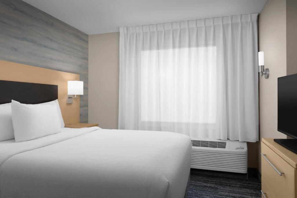 TownePlace Suites by Marriott Goldsboro - View 6