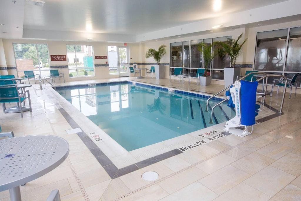TownePlace Suites by Marriott Pittsburgh Harmarville - View 3