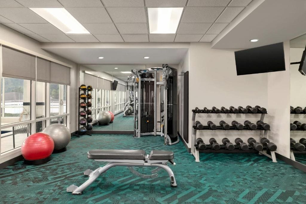 TownePlace Suites by Marriott Pittsburgh Harmarville - View 7