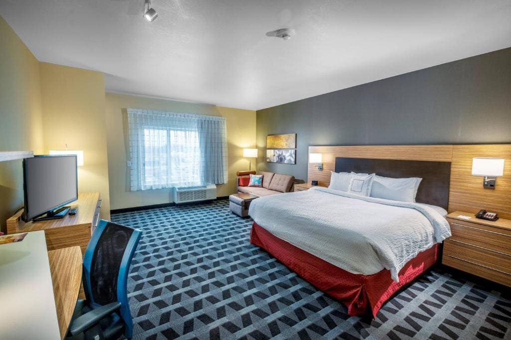TownePlace Suites by Marriott Toledo Oregon - View 2