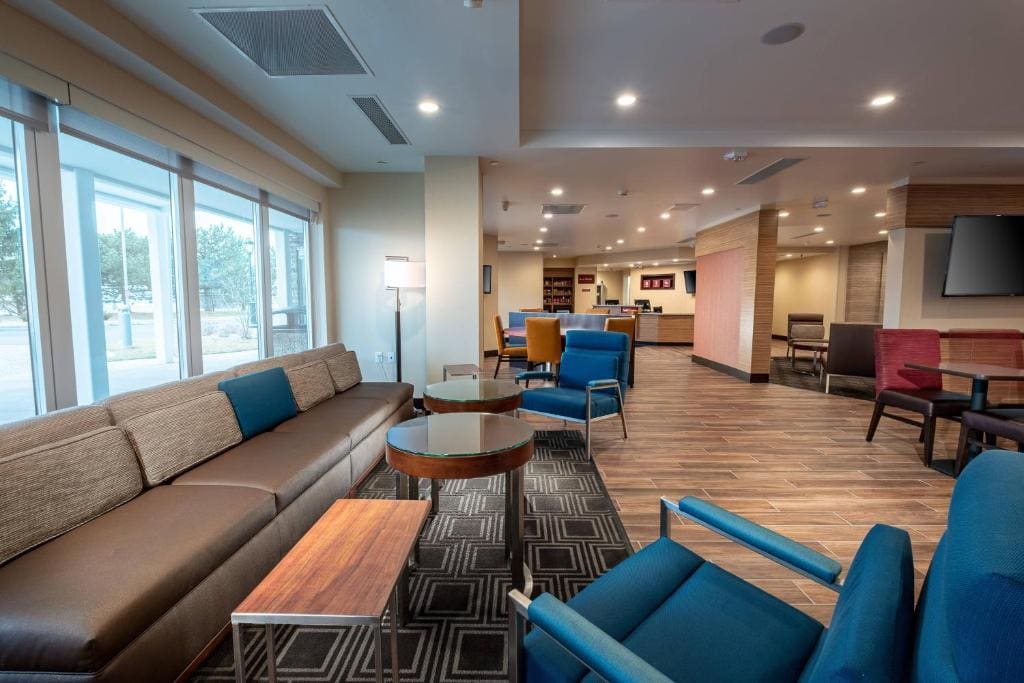 TownePlace Suites by Marriott Toledo Oregon - View 4