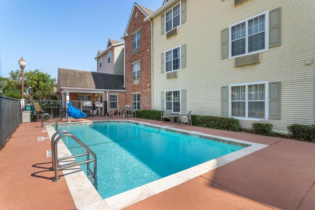MainStay Suites Houston NASA-Clear Lake - View 3