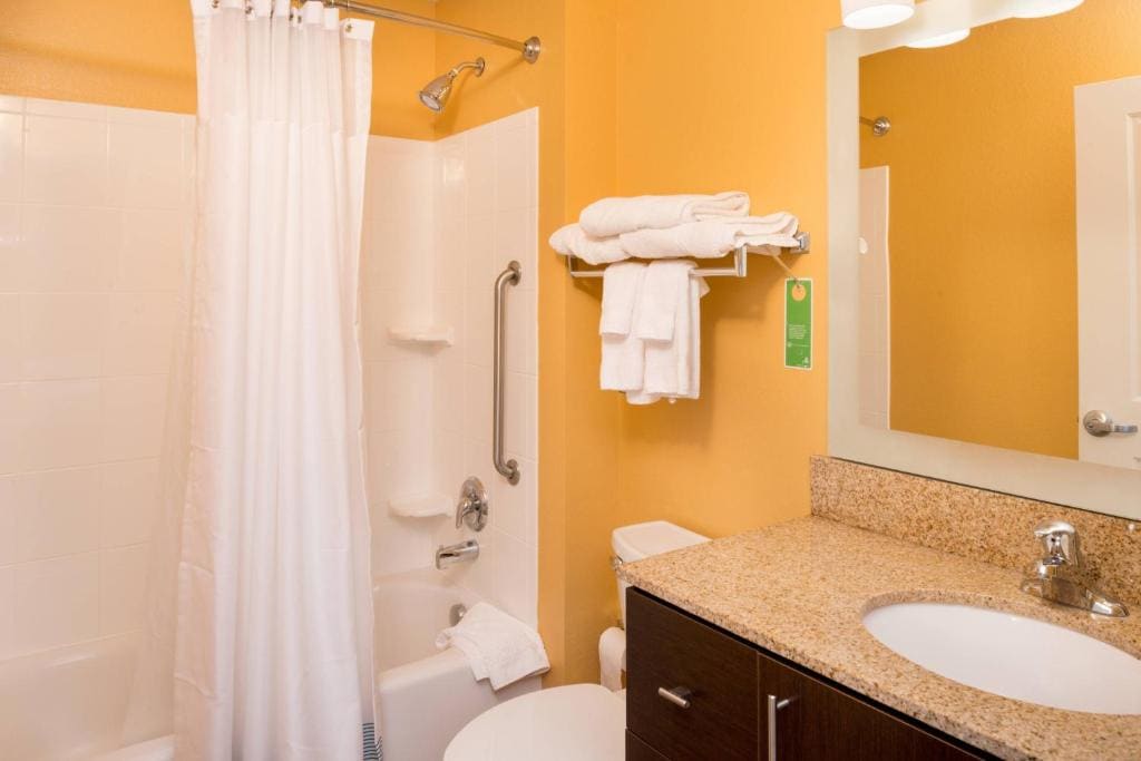 TownePlace Suites Huntington - View 3