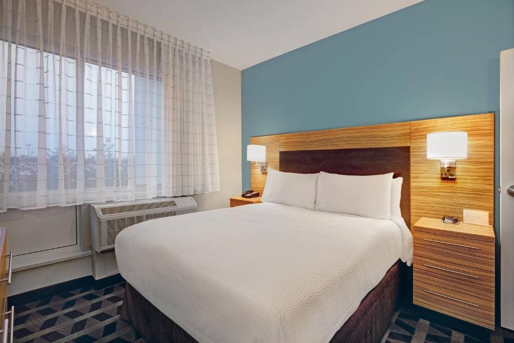TownePlace Suites by Marriott Potomac Mills Woodbridge - View 6