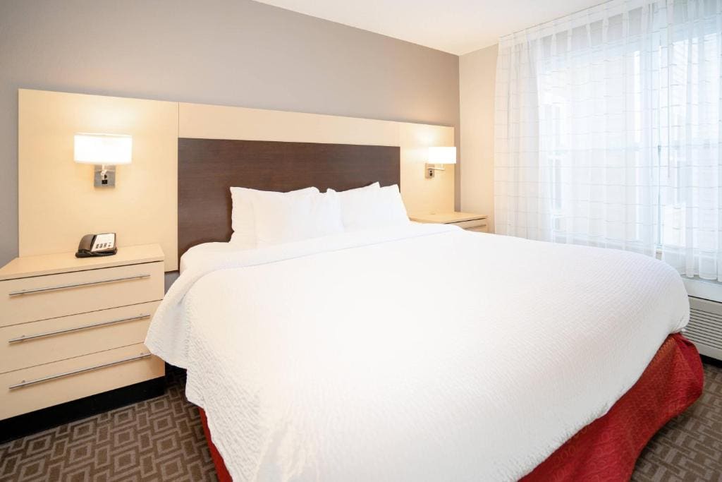 TownePlace Suites Rochester - View 2
