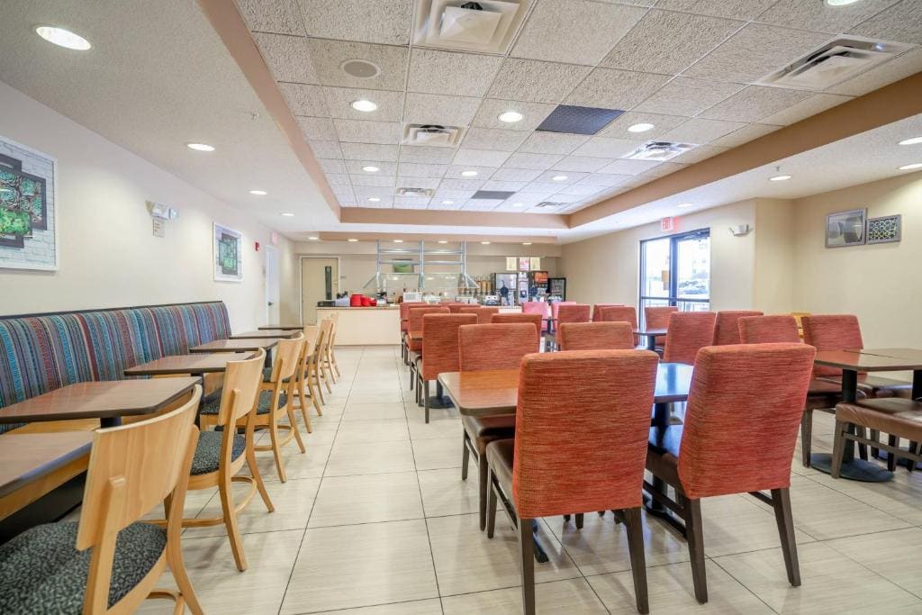 TownePlace Suites Rochester - View 3