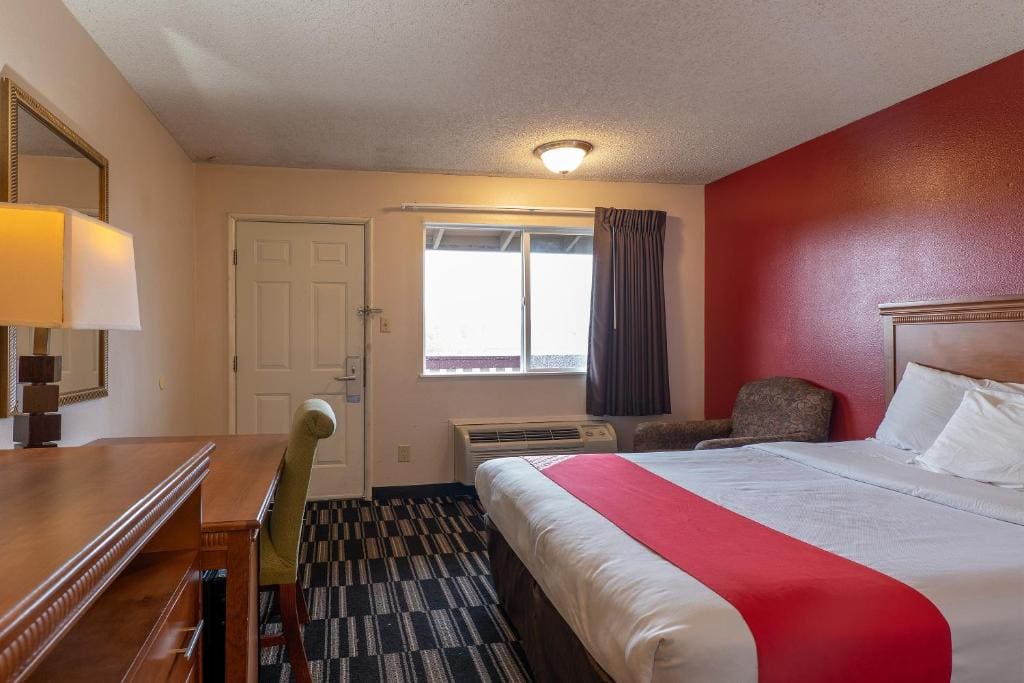 Travelodge by Wyndham Chehalis - View 2