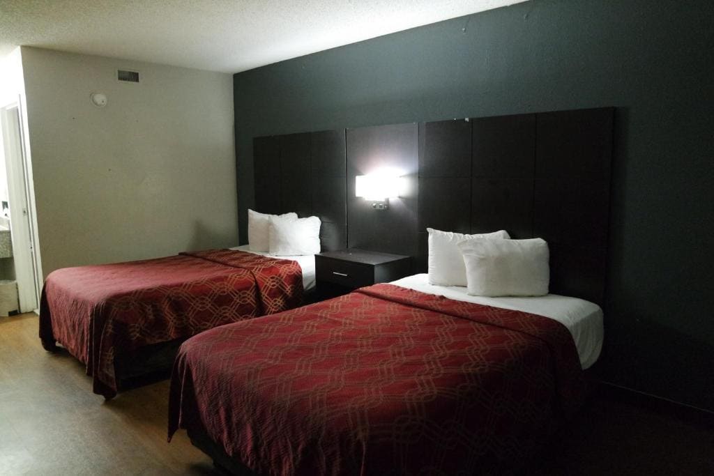 Travelodge by Wyndham North Charleston - View 6
