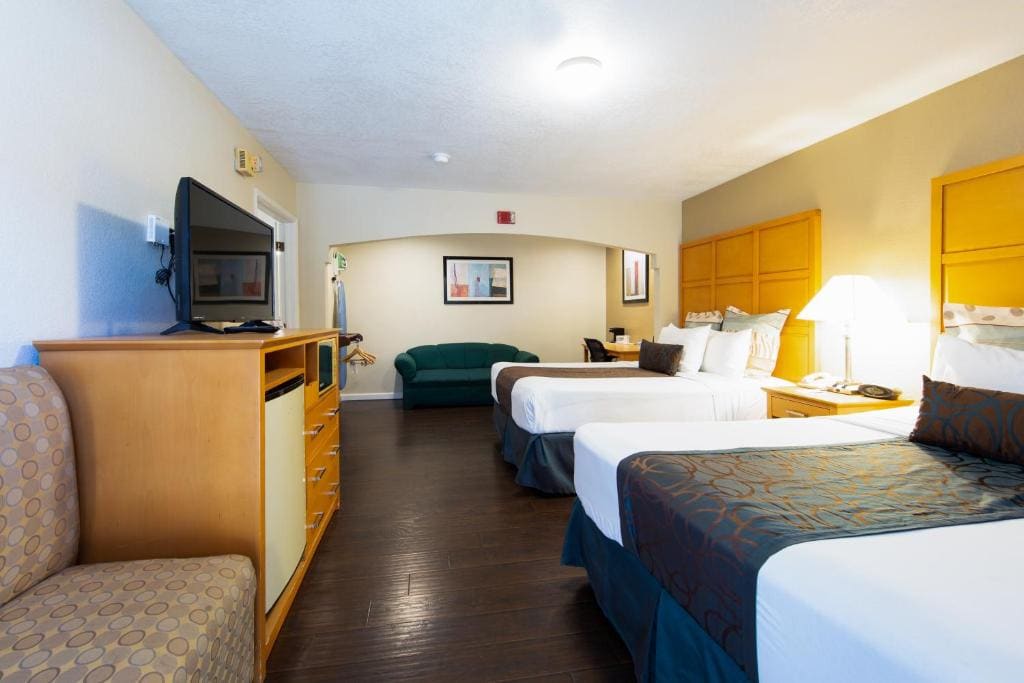 Signature Inn Merced Yosemite Parkway - View 2